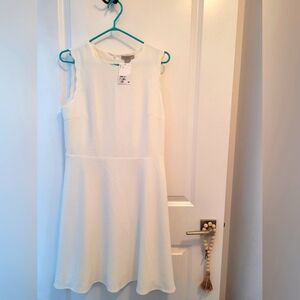 H&M Elegant White Sleeveless Dress